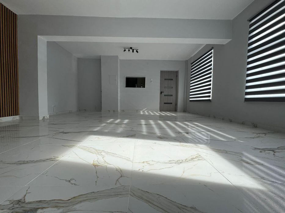 Spatiu comercial de inchiriat Vest