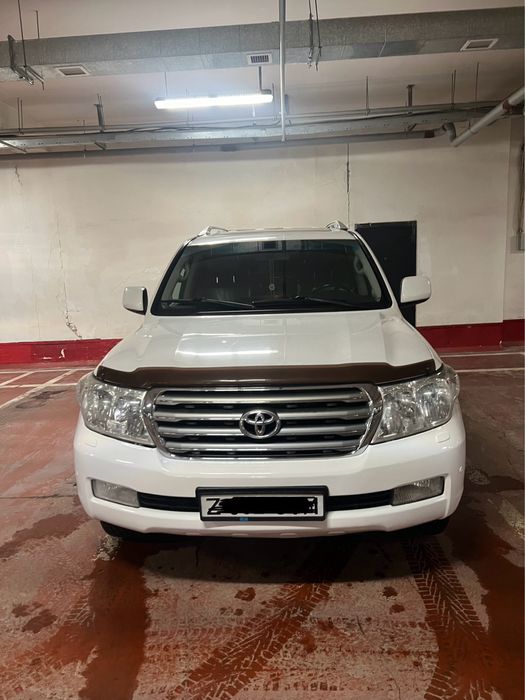 Автомобиль Land Cruzer