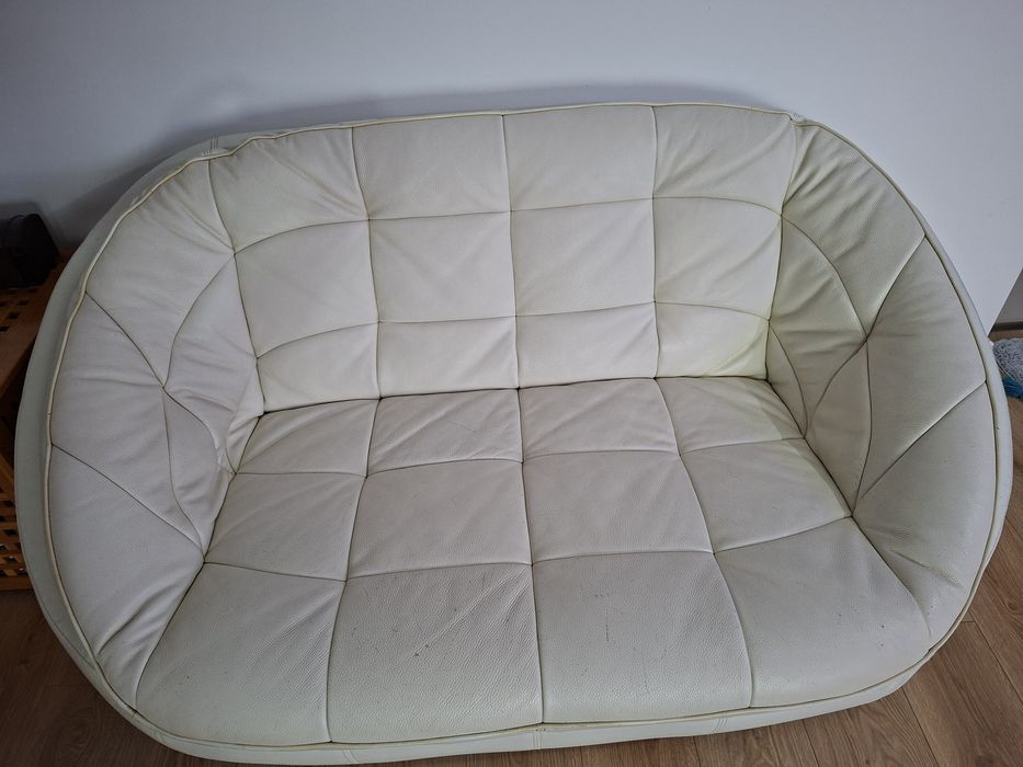 Canapea piele naturala