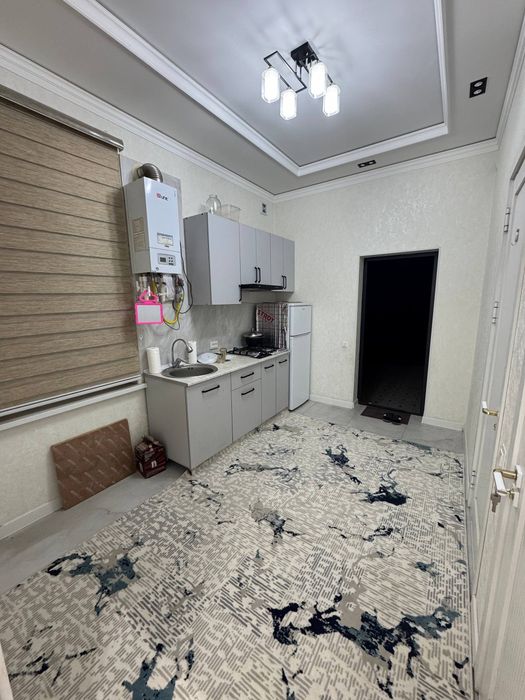 30 m² 1 xonali uy sotiladi, yevro remont, Yangihayot tumani — $45 000