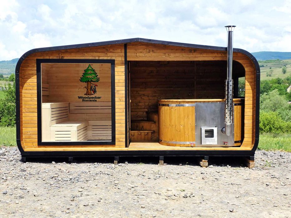 Sauna combinata cu jacuzzi