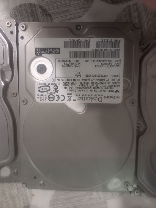 Хард дискове на hitachi и др