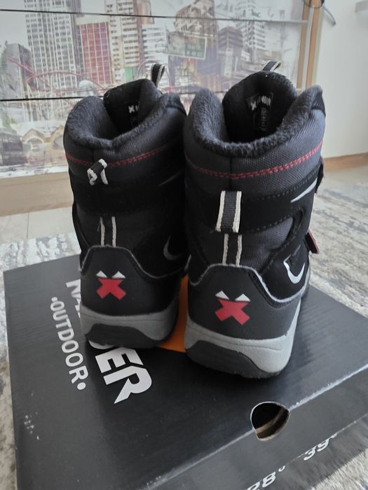 Детски зимни ботуши