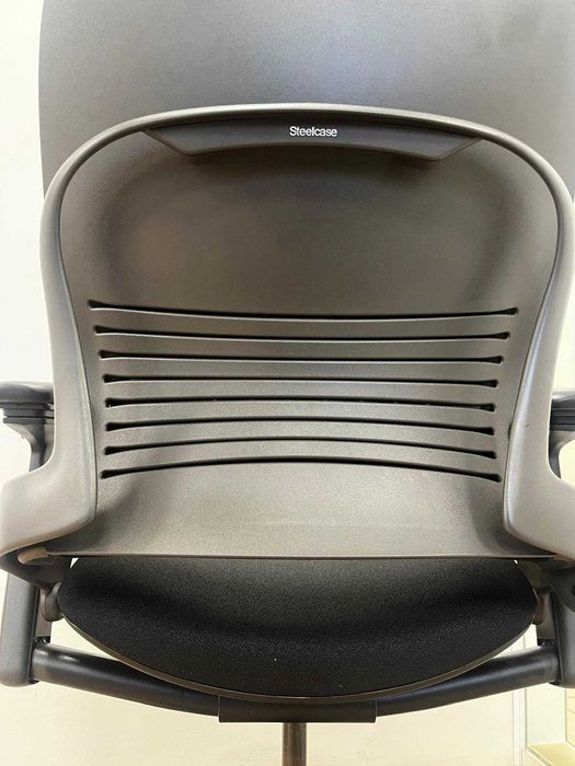 Refurbished Steelcase Leap V2