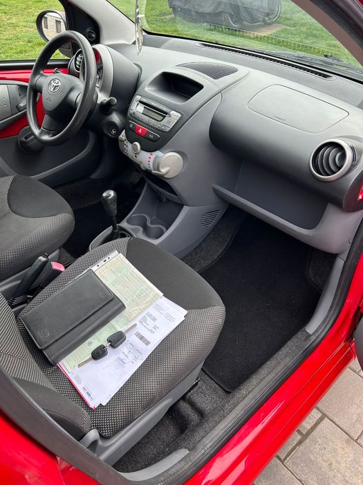 Toyota Aygo 2010 foarte economa