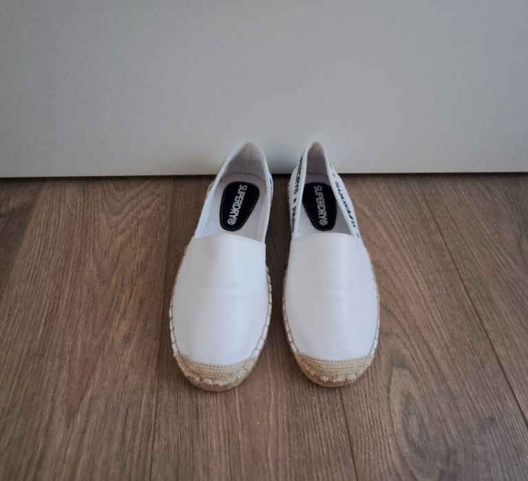 Ескадрили Superdry