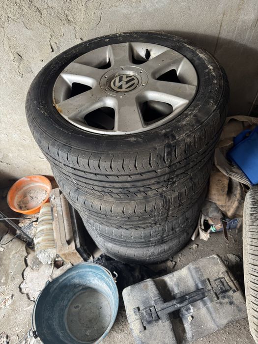 16 цола WV Tuaran с летни гуми