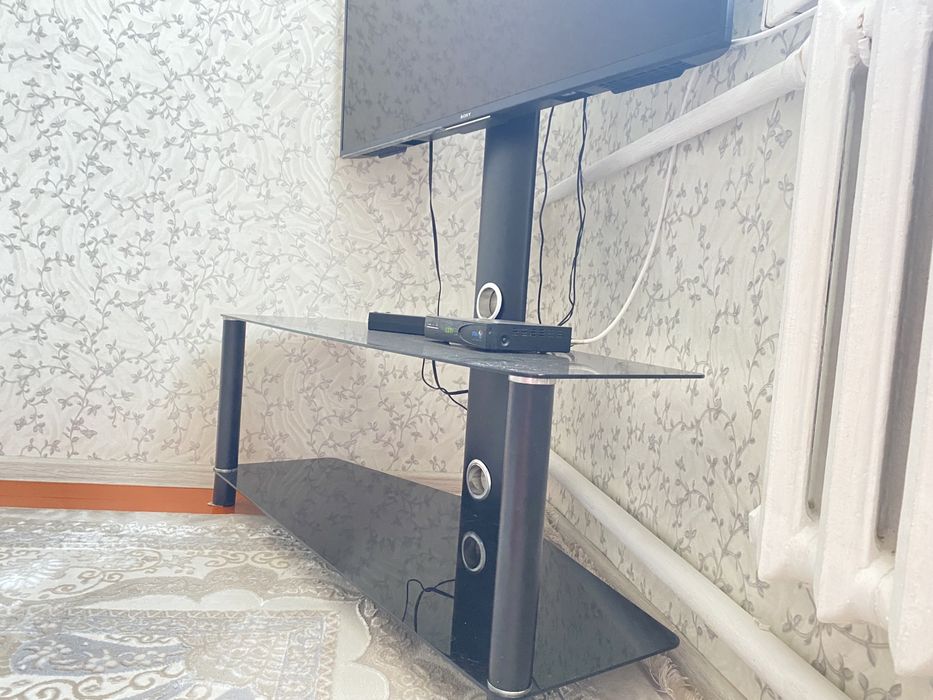 Подставка для телевизора