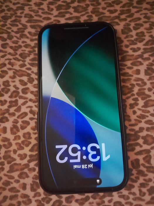 Vand iphone 15 pro baterie 100% 100%