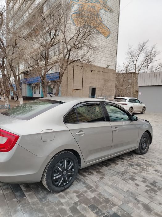 Шкода Рапид 2014г обмен  предлогайте варианты