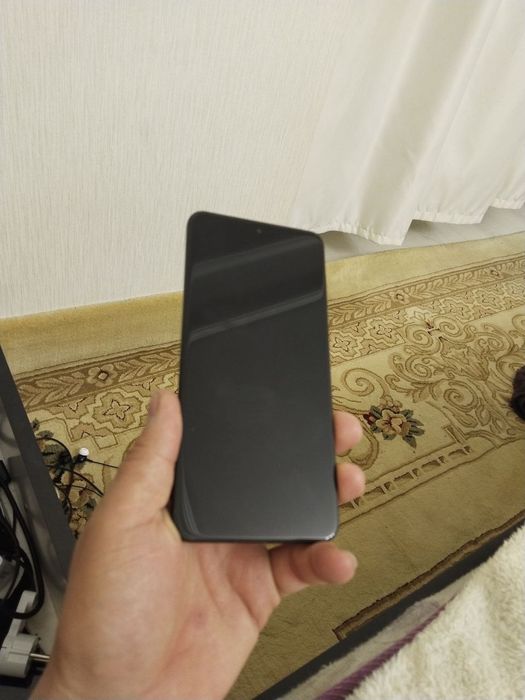 Продам Huawei mate 60.