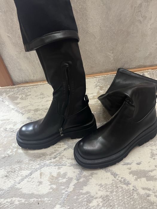 Продам ботфорты новые