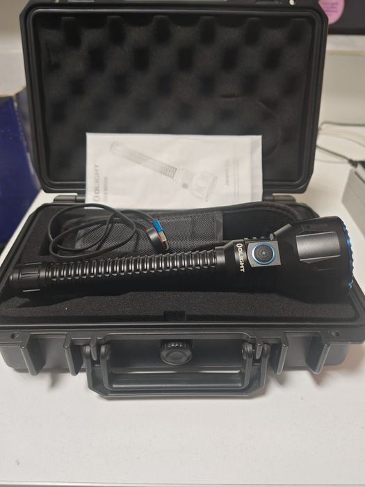 Lanterna Olight Javelot Turbo