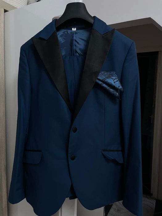 Costum elegant bărbați – mărimea M – stare excelentă