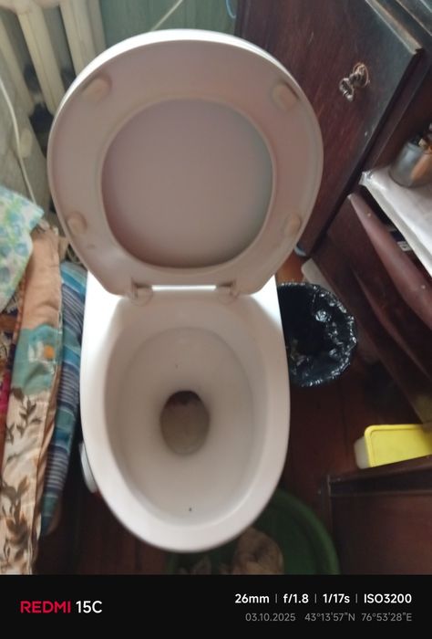 Продам унитаз без бочка