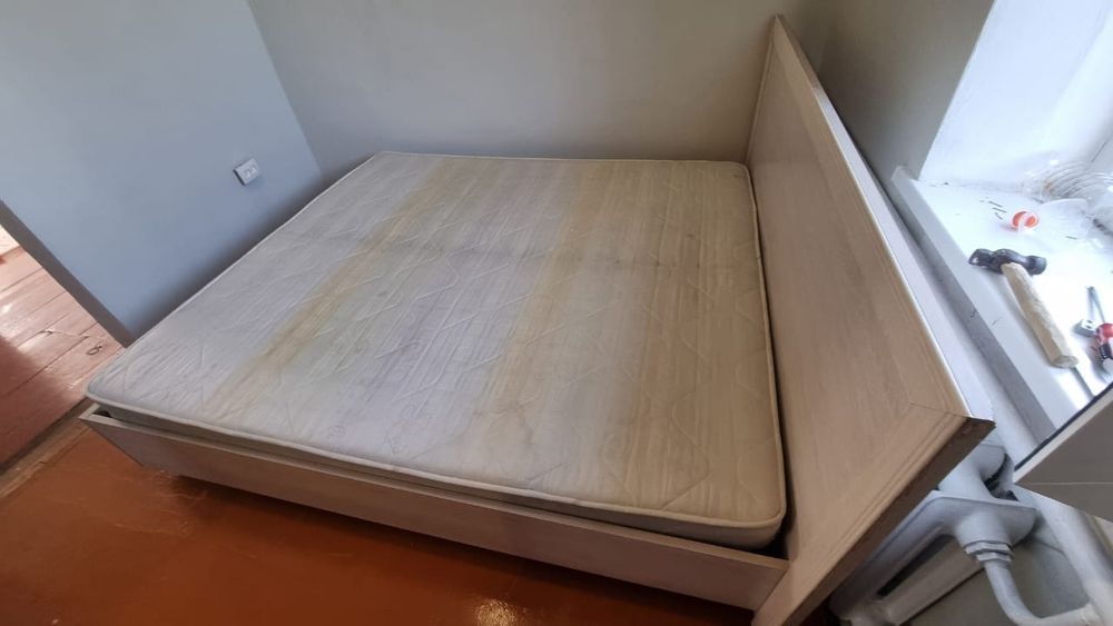 Продам кровать двух спальную