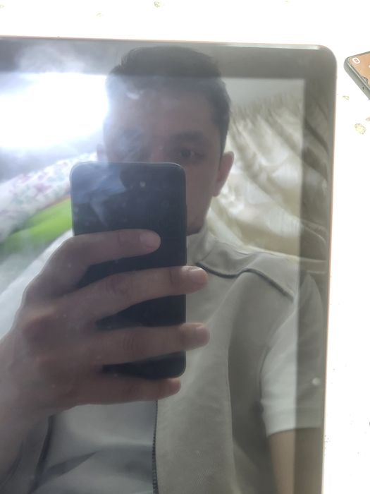 Продам планшет новы