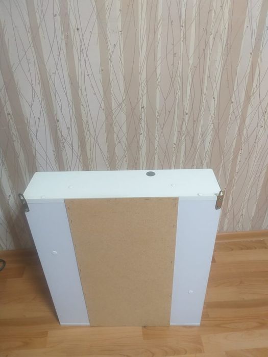 Зеркало для ванной комнаты  с полками