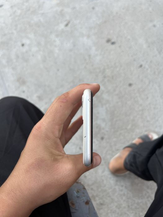 iphone 11 /64gbb