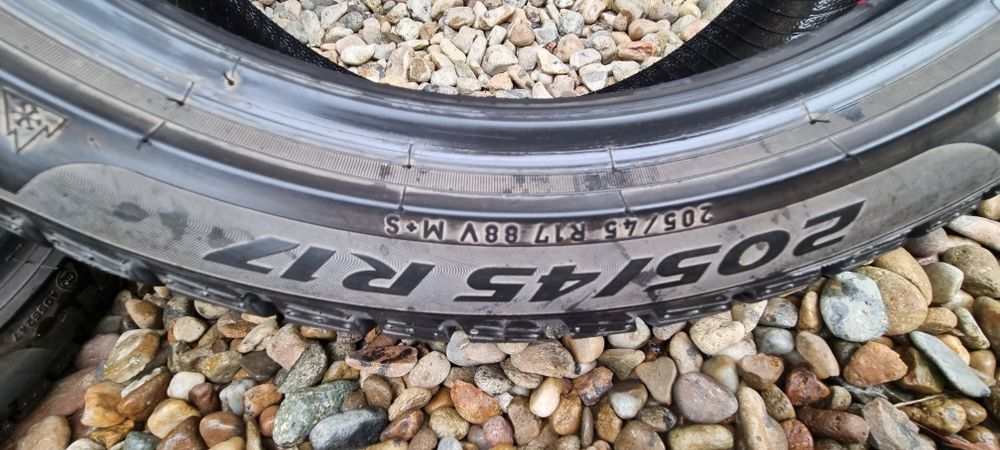 Anvelope Pirelli Sottozero3 Winter 205/45 R17 88V M+S