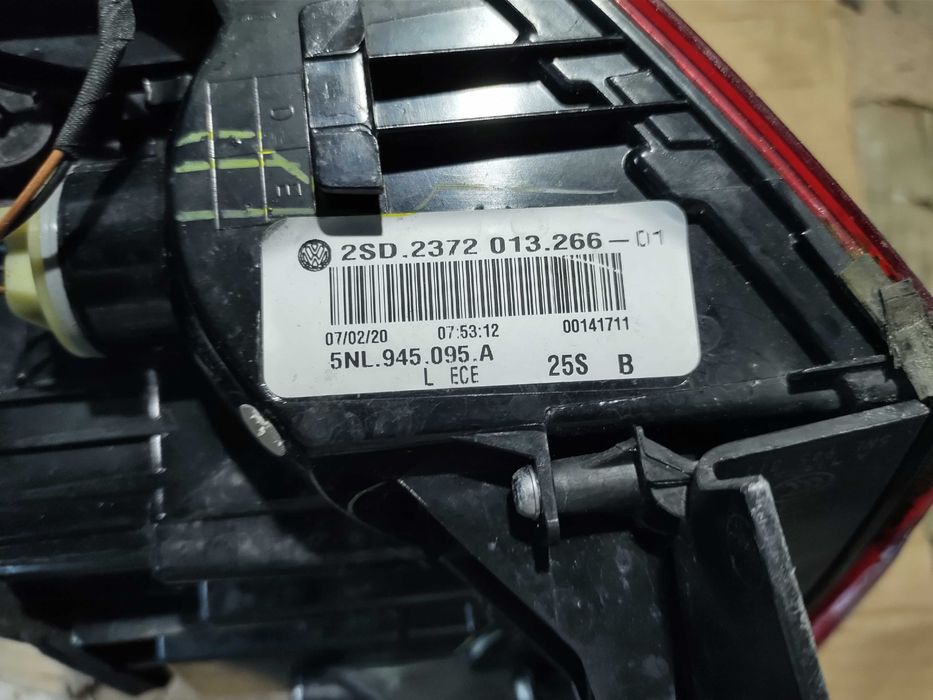 Външен Стоп Ляв VW Volkswagen TIGUAN