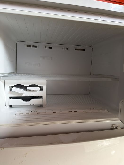 Frigider total No-frost
