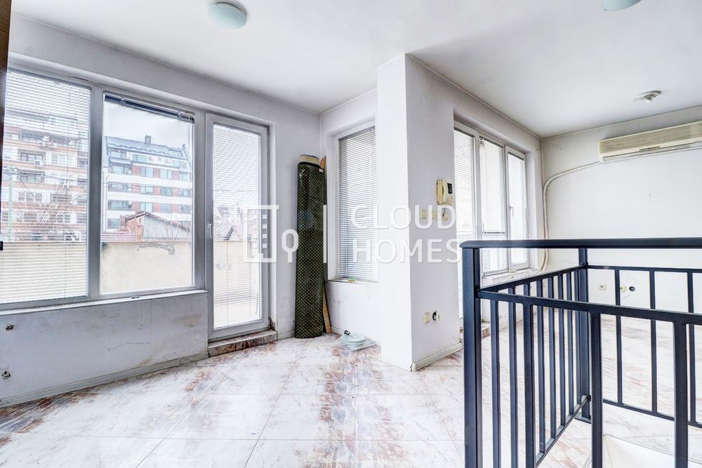 Дава се под наем Офис в София, Център - 147 кв.м за 800 € - Снимка #9