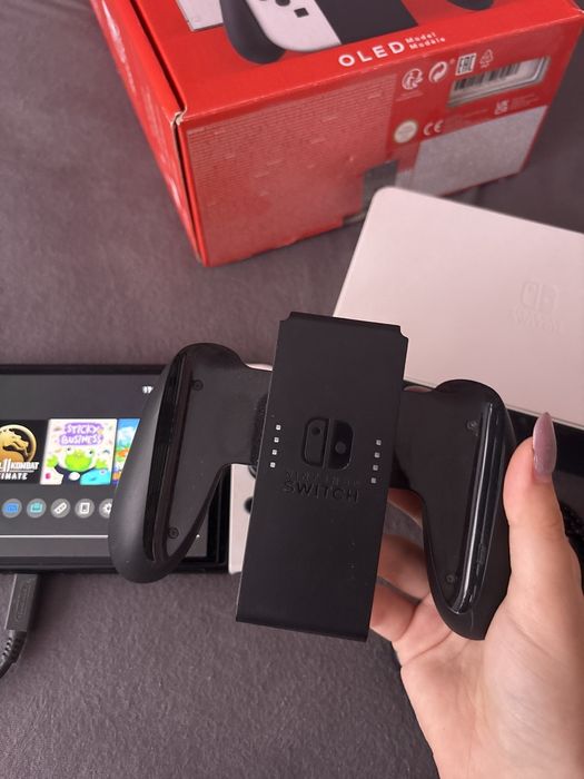 Nintendo switch OLED с 20 игри