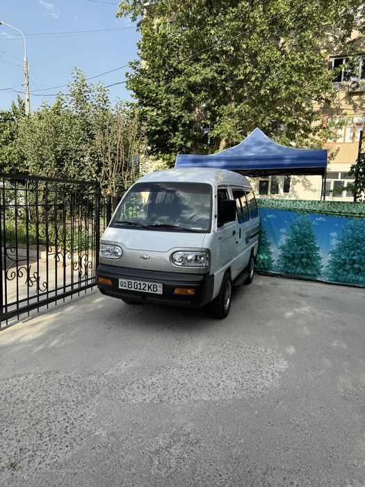 Damas shumka, elegant diska, parok, gaz, stekla padyomnik, pult qo’yil