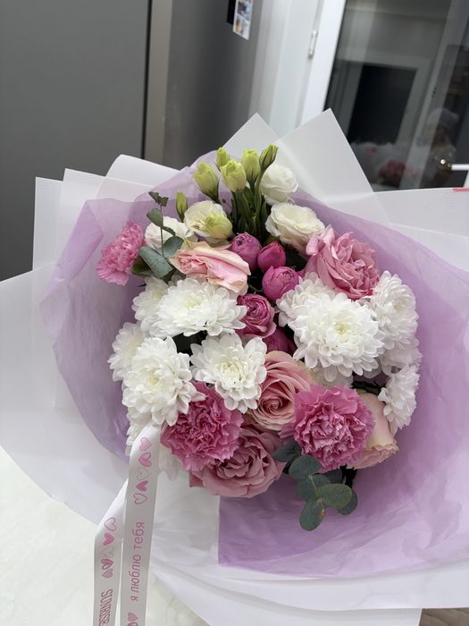 Түрлі гүлдерді арзан бағада сатамын