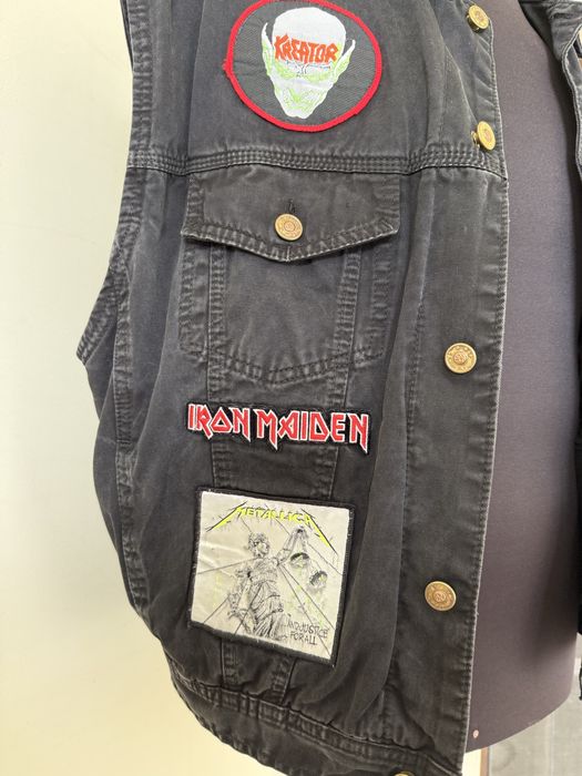 Vesta blugi , Gothic style