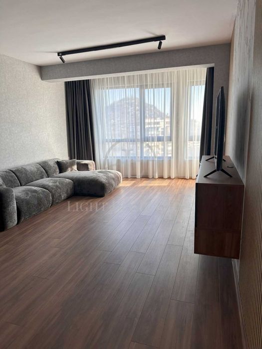 Продава се Двустаен апартамент в Пловдив, Христо Смирненски - 94 кв.м за 2091 €/кв.м - Снимка #1