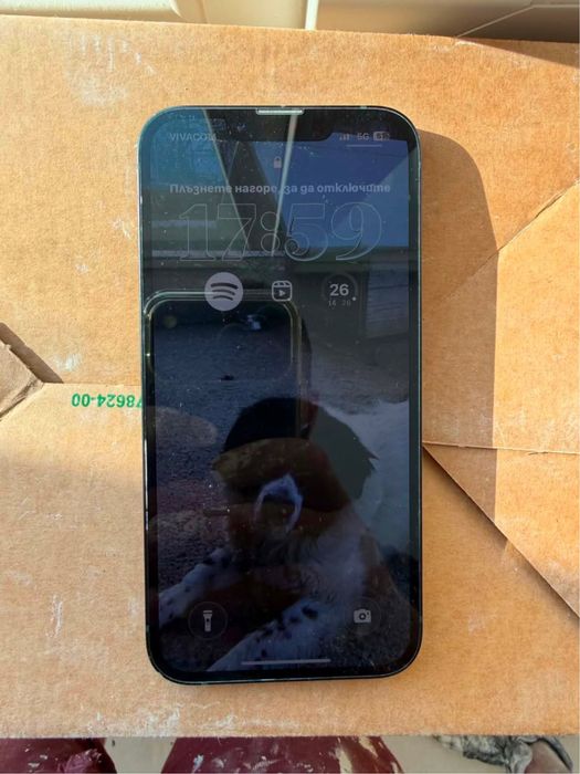 iPhone 13  в добро състояние