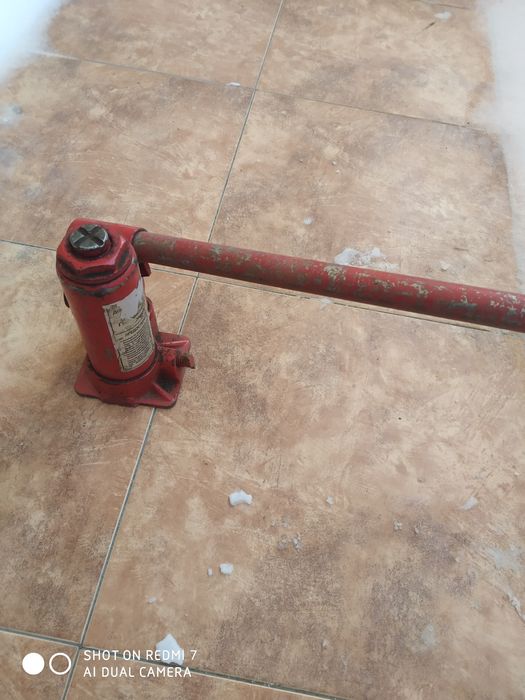 Домкрат гидравлический