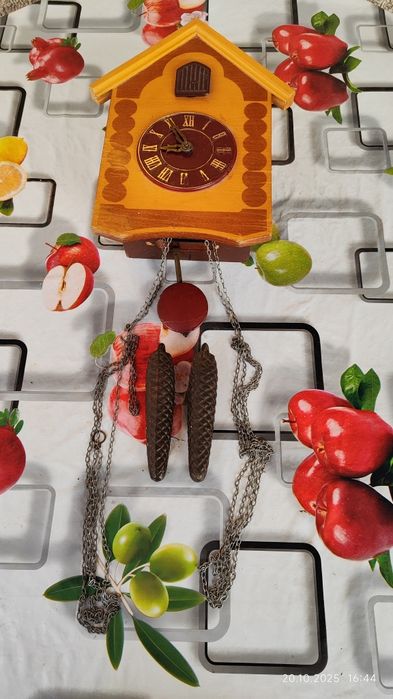 Часы с кукушкой .