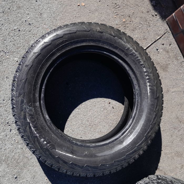 Шины (2 шт) HANKOOK 235/65/R17