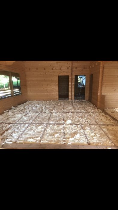 Izolație cu spuma poliuretanică Plixxent(Baymer)