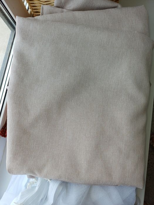 Продам недорого тюль и шторы