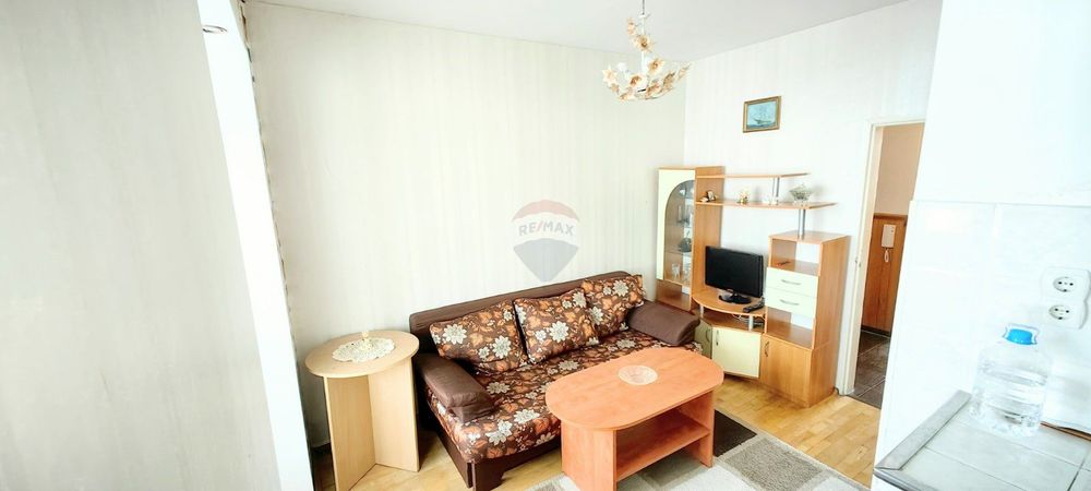 Обзаведена панелна гарсониера под наем, кв."Възраждане", гр.Варна, ЙГ