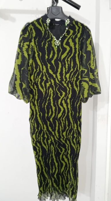 Продаю красивые платья