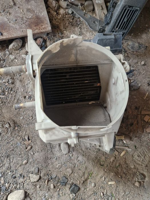 Запчасти на мазда 626