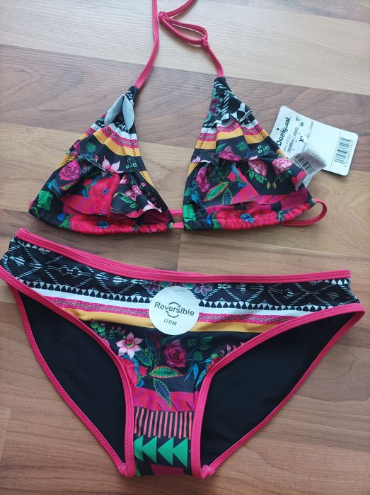 2бр Desigual Нови бански 15-18год