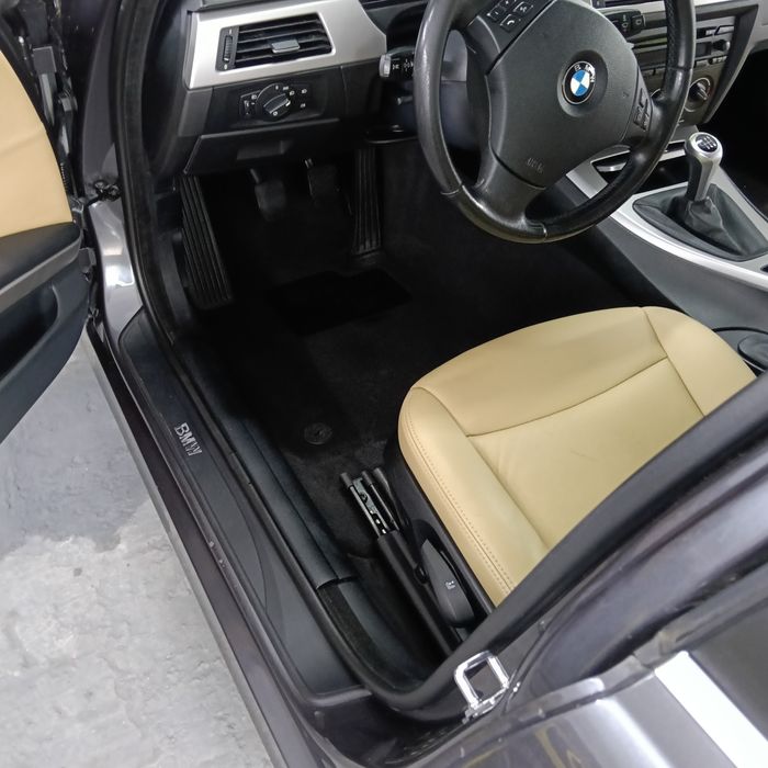 Detailing auto,curățare tapițerii auto, pachet interior de la 200 lei