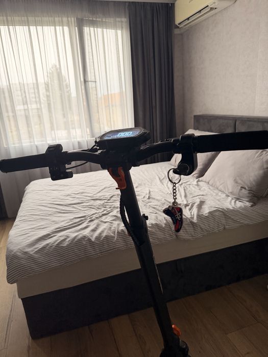 Продавам kukirin g2 max