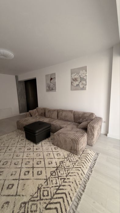 Inchiriez apartament 2 camere , bloc nou , termen lung