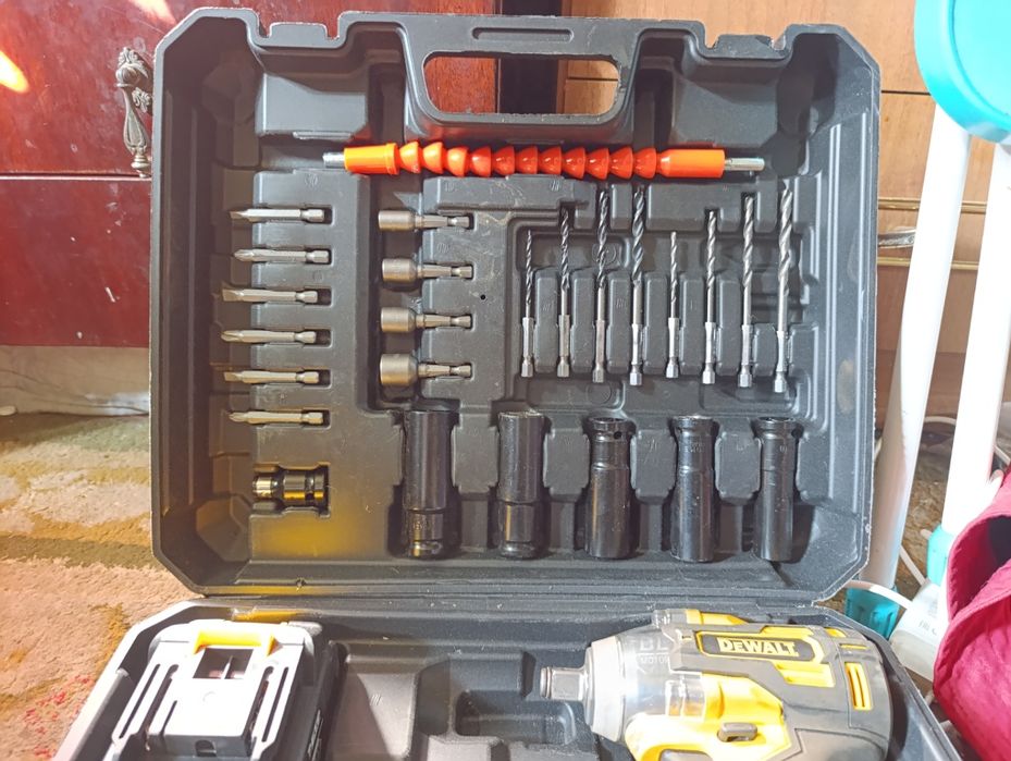 продам шируповерт  DeWALT