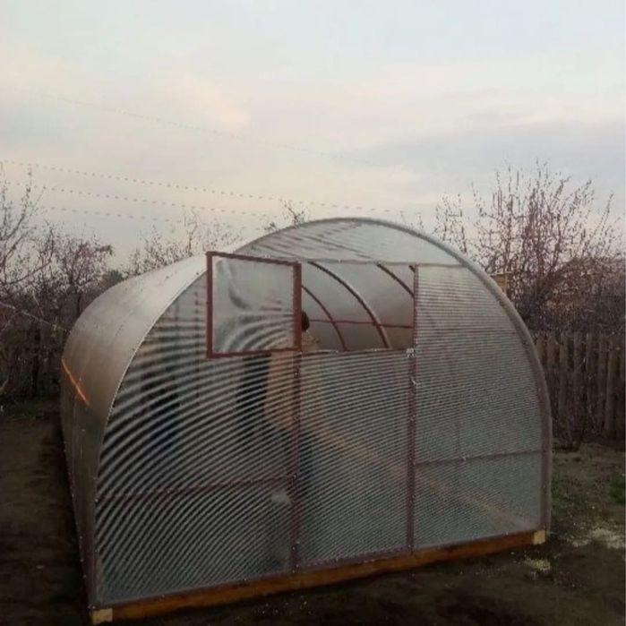 Теплицы для дач/домов