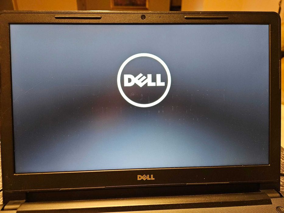 Лаптоп Dell Vostro 15-3568