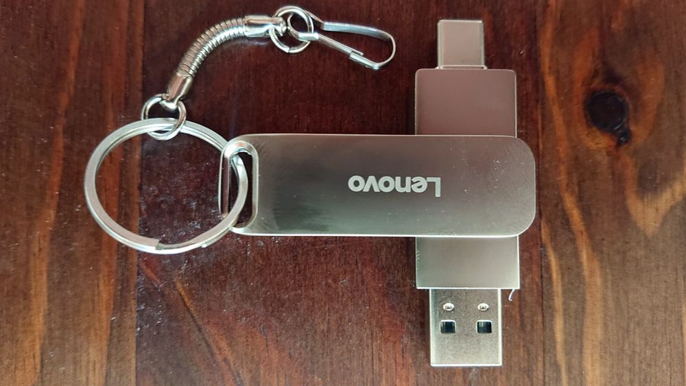 USB Флаш памет LENOVO 4TB за телевизор, телефон, компютър