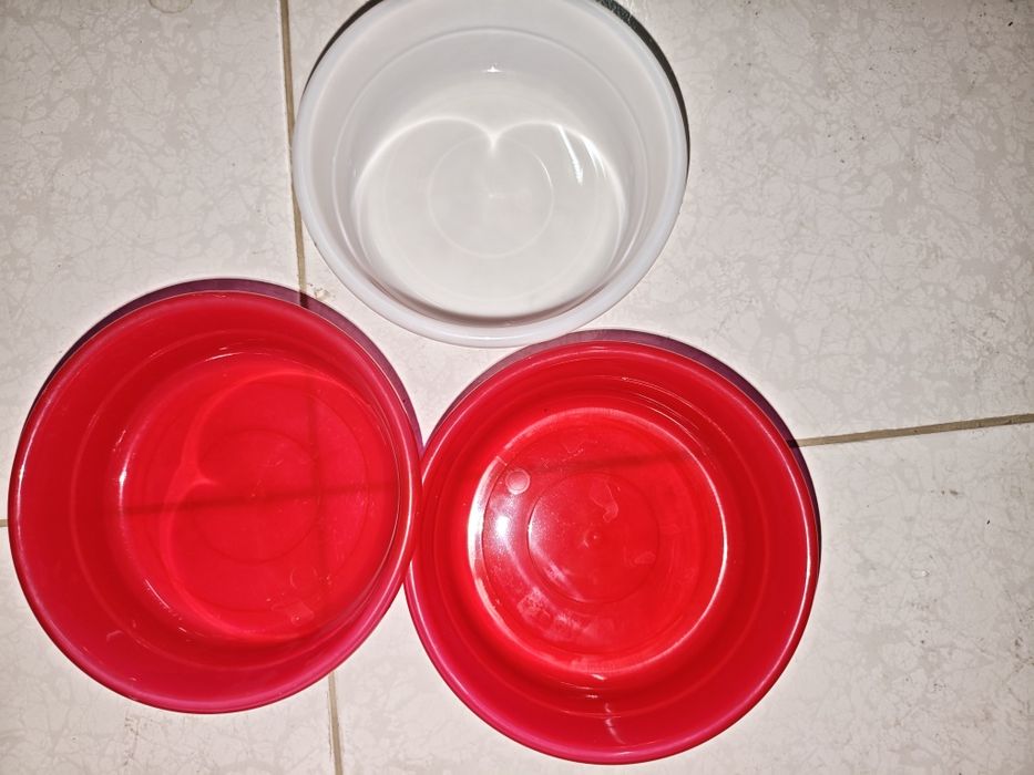 Пластиковые миски